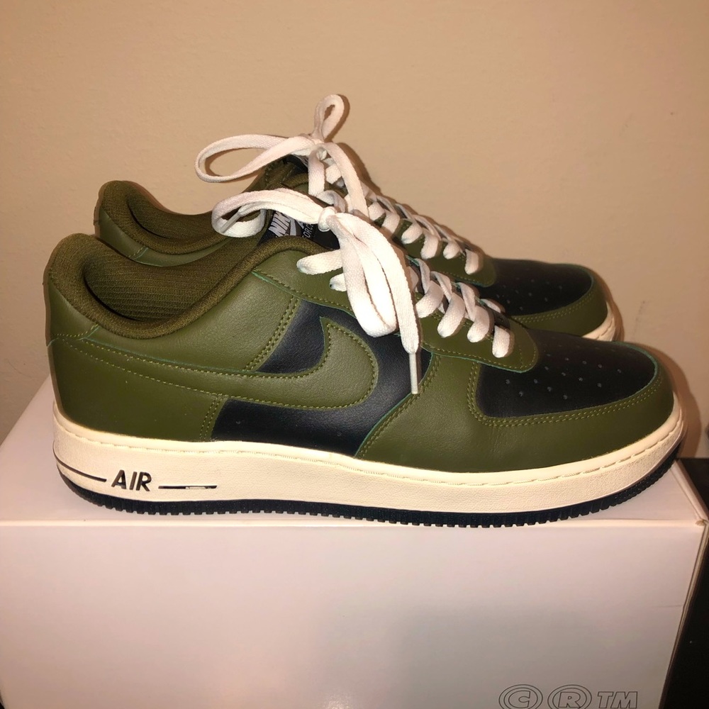 Nike Air Force 1